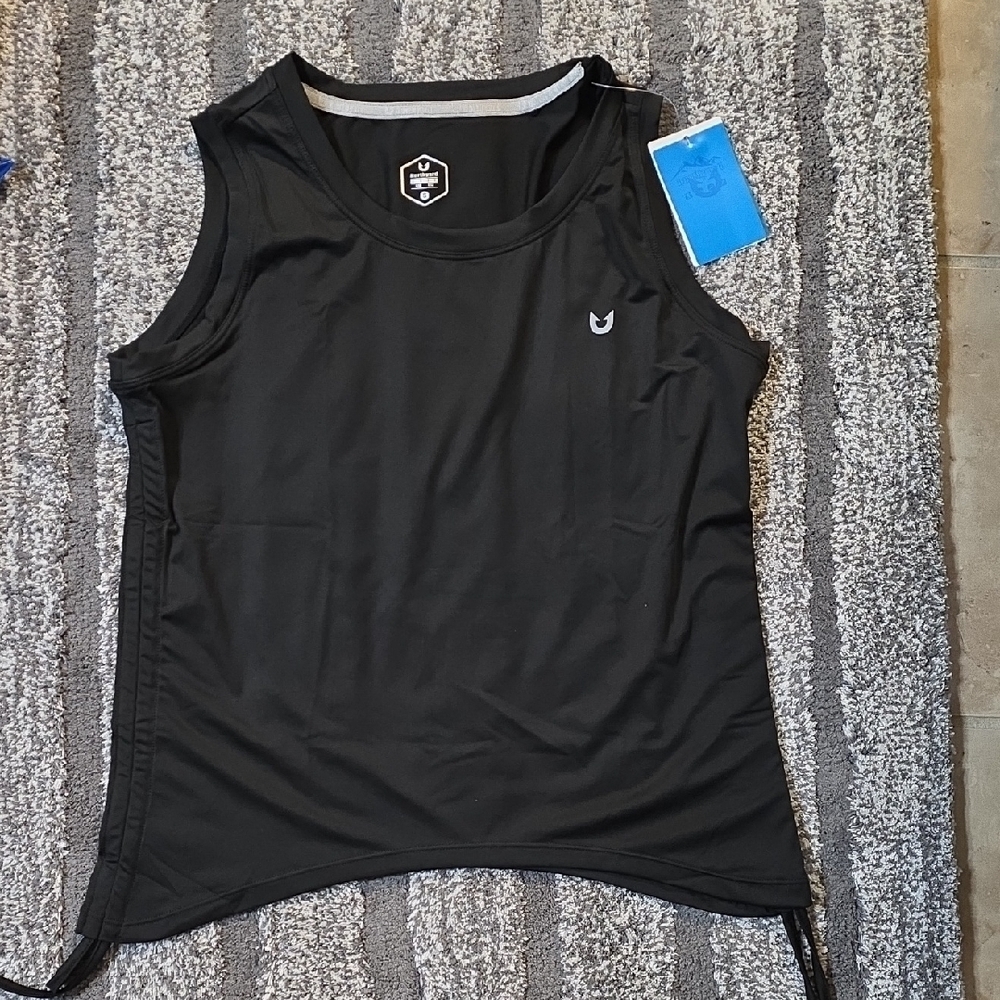 Sporty Black Sleeveless Women's Top